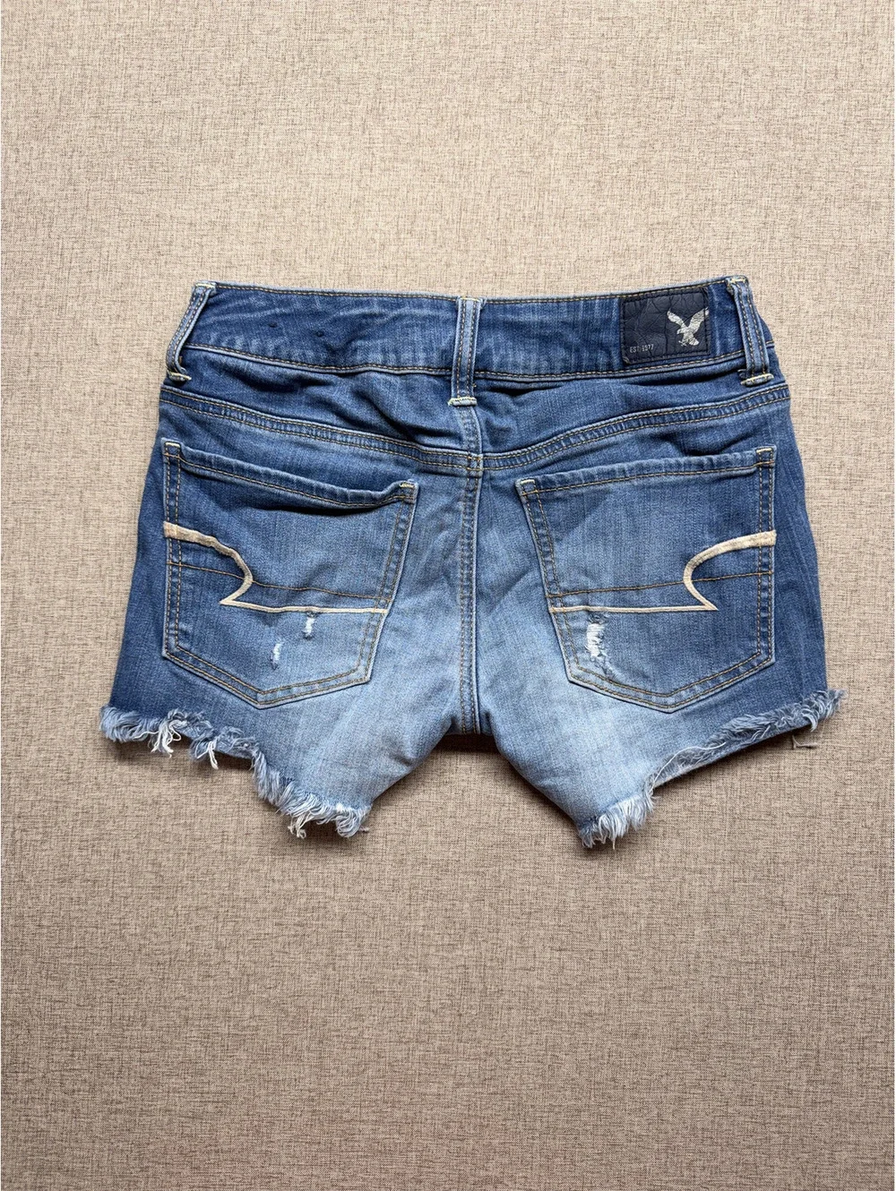 American Eagle Distressed Midi Denim Shorts Medium Wash Stretch Sz 2